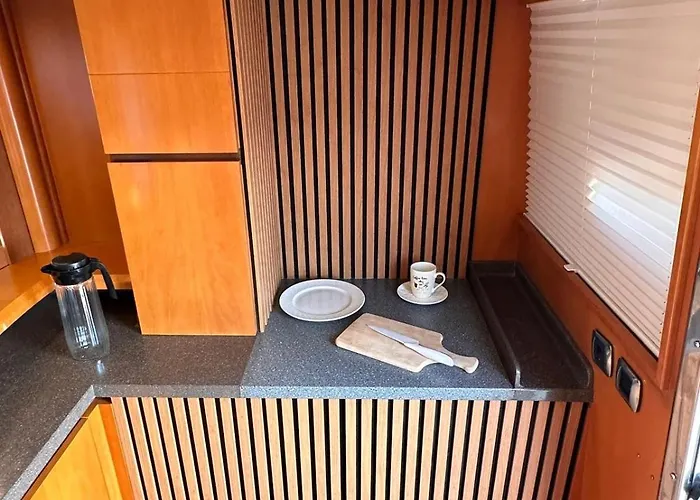 Luxury Yacht Astondoa 76 Πλωτό κατάλυμα