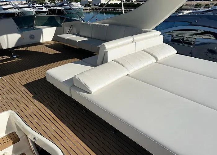 Luxury Yacht Astondoa 76 *