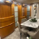 Botel Luxury Yacht Astondoa 76