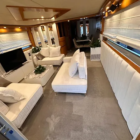 Luxury Yacht Astondoa 76 Hotel na wodzie *