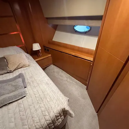 Luxury Yacht Astondoa 76 * Biograd Na Moru