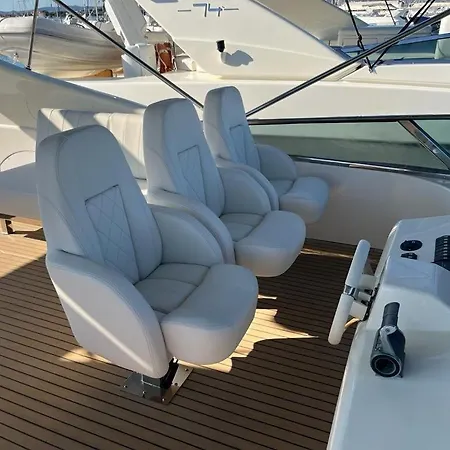 Luxury Yacht Astondoa 76 *