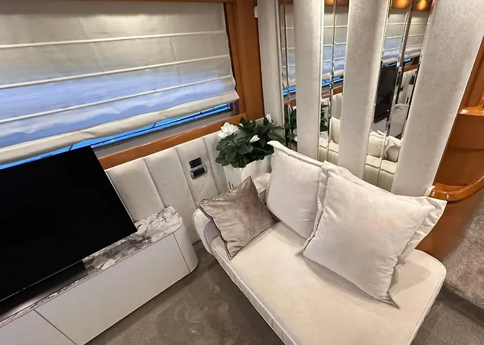 Tekne Luxury Yacht Astondoa 76