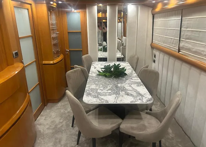Tekne Luxury Yacht Astondoa 76