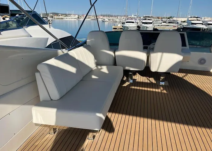 Luxury Yacht Astondoa 76 Biograd Na Moru